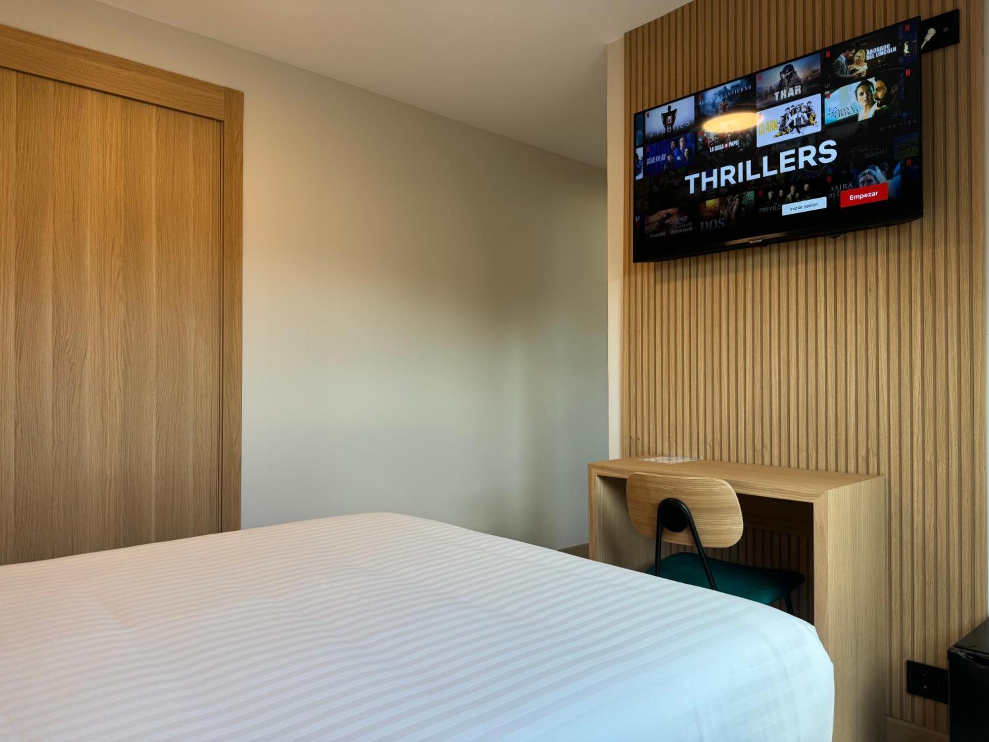 Hotel Europa Артейхо Экстерьер фото