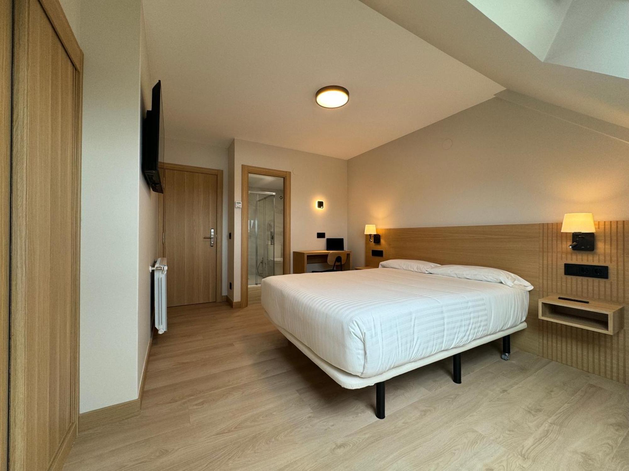 Hotel Europa Артейхо Экстерьер фото